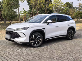 比亚迪 宋L DM-i 2025款 智驾版 160km 超越型