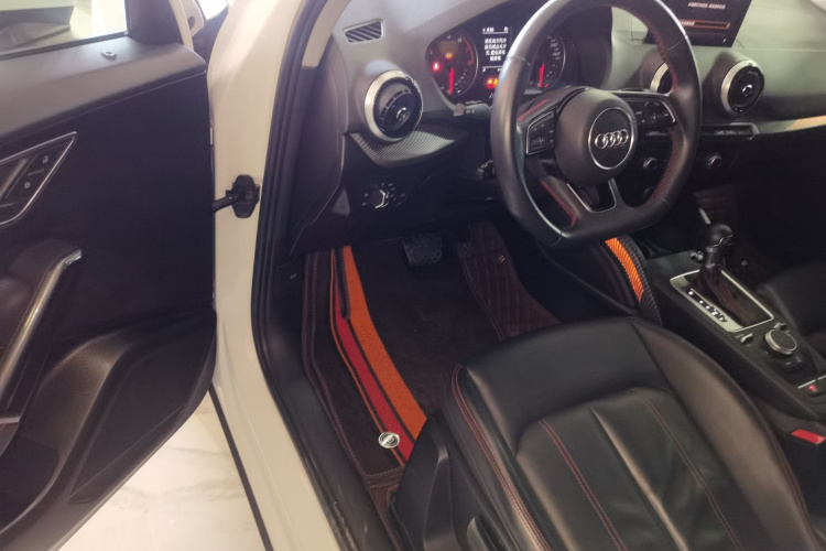 奥迪Q2L 2022款 35 TFSI 进取动感型中控内饰20