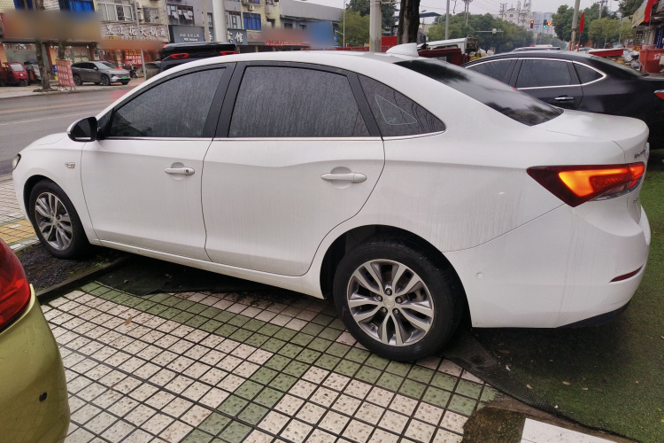 别克 英朗 2019款 18T 自动互联精英型 国V车身外观4