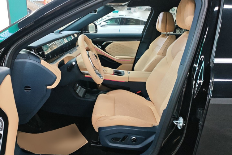 岚图汽车 岚图FREE 2024款 超长续航智驾版中控内饰19