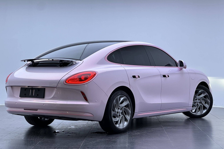 欧拉闪电猫 2022款 555km 尊贵版车身外观6004