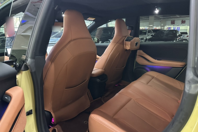 蔚来ET5 2022款 75kWh中控内饰7003