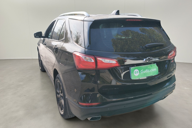 雪佛兰 探界者 2018款 RS 550T 自动四驱捍界版车身外观5