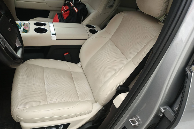 理想汽车 理想L9 2022款 Max中控内饰19