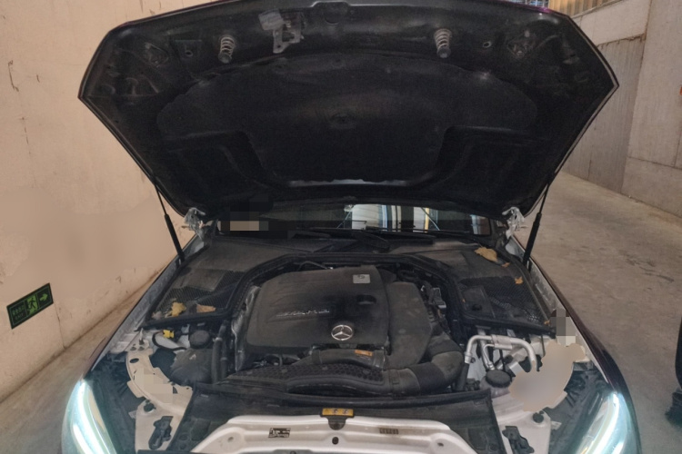 奔驰C级 2019款 改款 C 260 L 运动版局部细节24