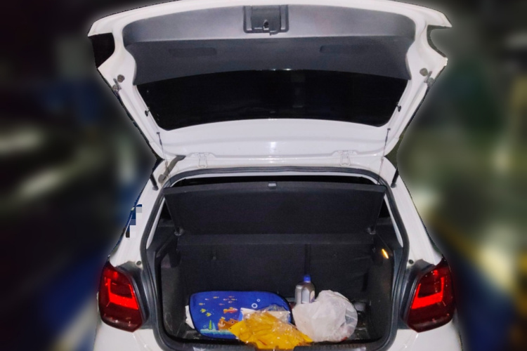 大众 Polo 2016款 1.4L 自动风尚型中控内饰23