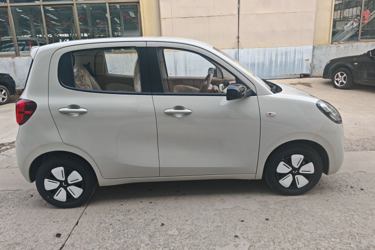 五菱汽车 宏光MINIEV 2025款 四门版 进阶款车身外观6002