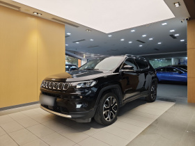 Jeep 指南者 2021款 220T 自动豪华型