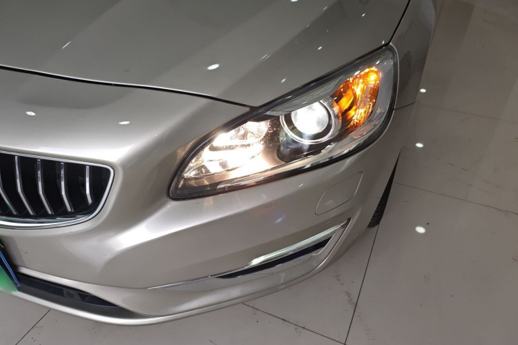 沃尔沃S60 2019款 S60L 改款 T5 智进进阶版局部细节36