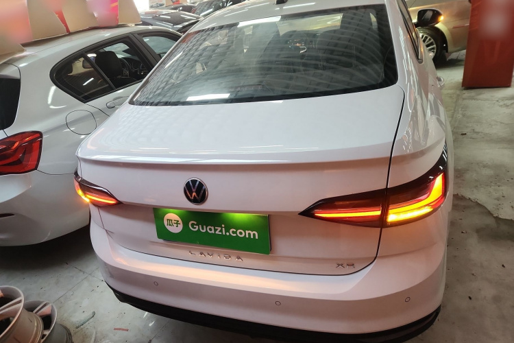 大众 朗逸 2023款 新锐 1.5L 自动新逸版车身外观6