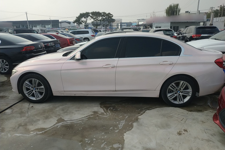 宝马3系 2016款 320Li 时尚型车身外观4