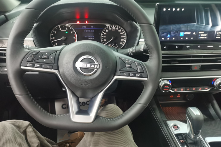 日产 天籁 2022款 2.0L XL-TLS 悦享版中控内饰12