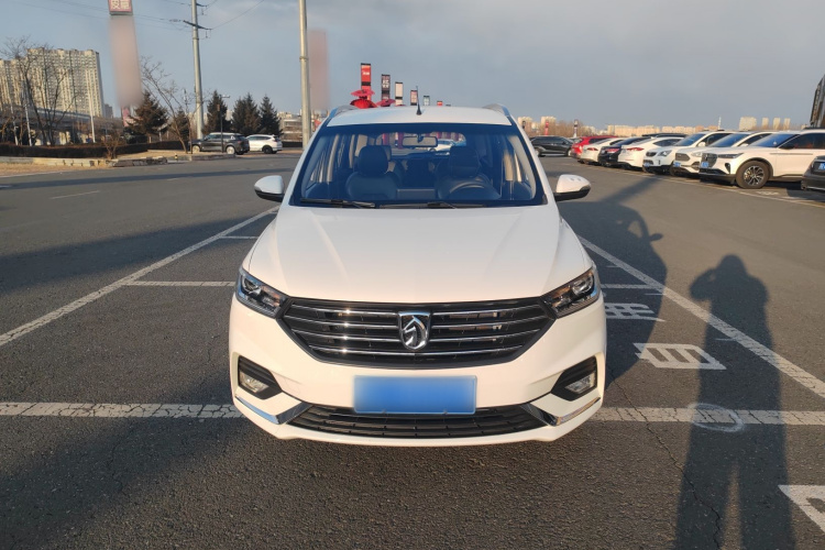 宝骏360 2018款 1.5L 手动精英型 国V车身外观6001