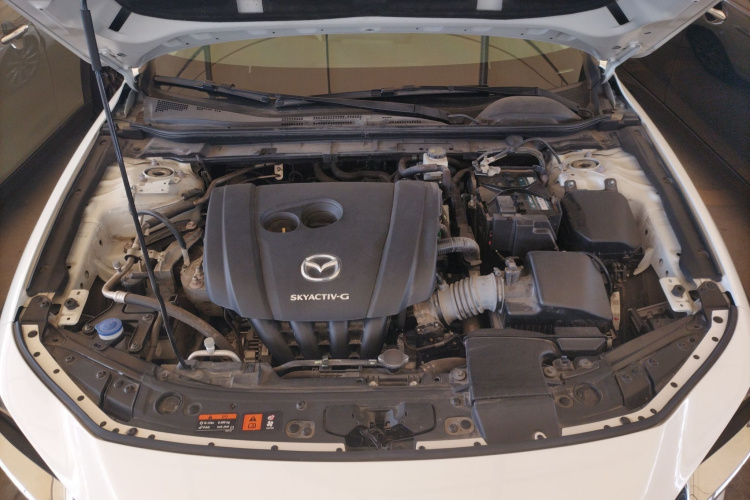 马自达3 昂克赛拉 2021款 2.0L 自动质耀版机舱底盘24