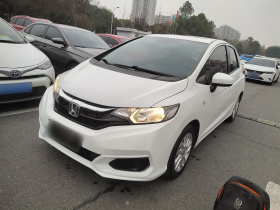 本田 飞度 2018款 1.5L CVT舒适天窗版