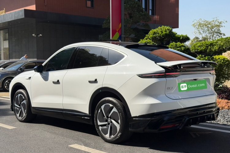 蔚来EC7 2023款 75kWh车身外观6001