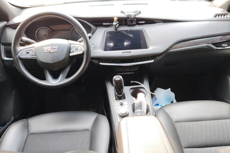 凯迪拉克XT4 2020款 改款 28T 两驱技术型中控内饰12