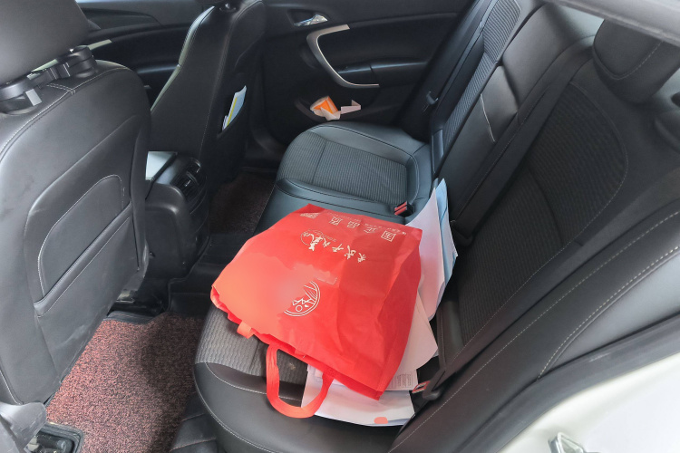 别克 君威 2015款 1.6T 领先技术型中控内饰7004