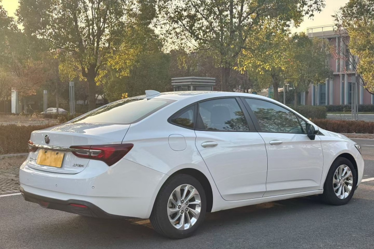 别克 威朗 2020款 15T 自动进取型车身外观6006