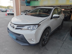 丰田 RAV4荣放 2015款 2.0L CVT两驱风尚版