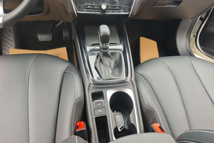 荣威i5 2020款 1.5L 自动4G互联领豪版局部细节18