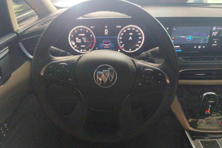 别克GL8 2022款 ES陆尊 653T 旗舰型中控内饰13