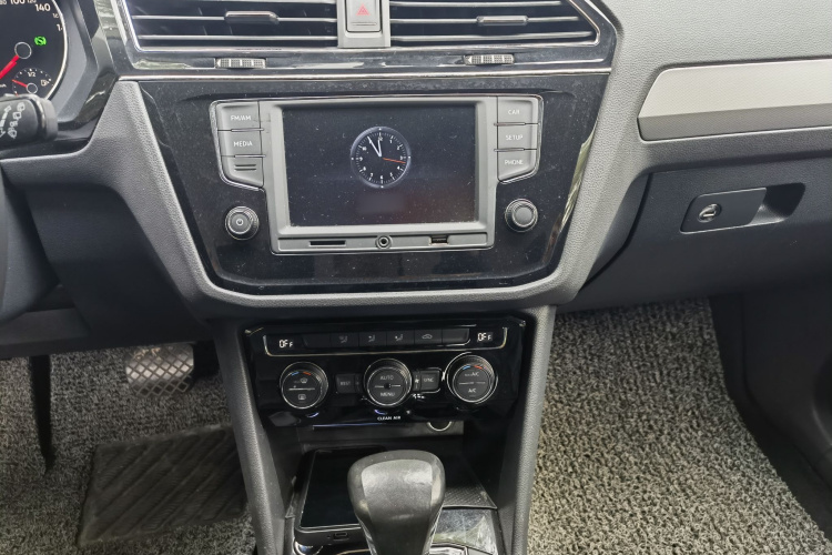 大众 途观L 2017款 330TSI 自动两驱舒适版局部细节16