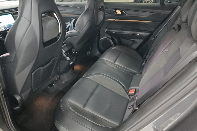 领克01 EM-P 2023款 1.5TD EM-P 晨曦版中控内饰21