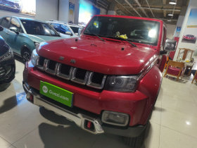 北京越野 北京BJ40 2019款 2.3T 自动四驱城市猎人版旗舰型 国VI