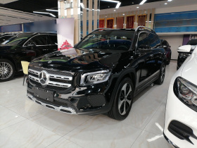 奔驰GLB 2023款 GLB 220 时尚型