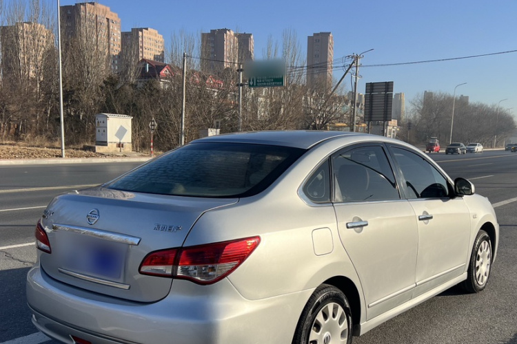 日产 轩逸 2012款 经典 1.6XE 自动舒适版车身外观6002