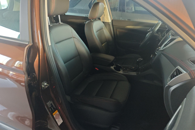 长安CS75 2017款 尚酷版 1.5T 自动锋享型局部细节41