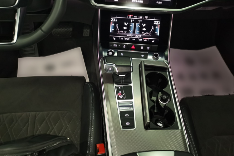 奥迪A6L 2021款 55 TFSI quattro 尊享动感型局部细节18