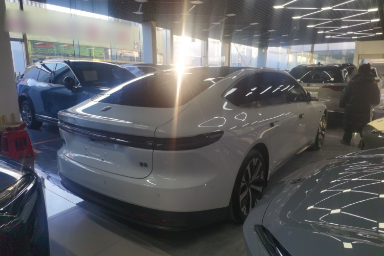 蔚来ET7 2023款 100kWh车身外观6005