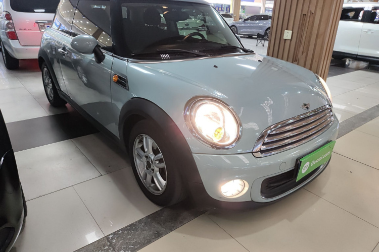 MINI 2011款 1.6L ONE车身外观3