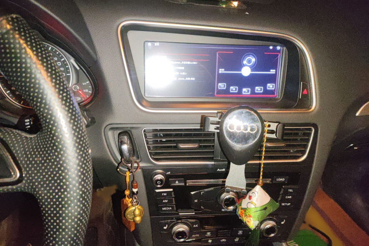 奥迪Q5 2016款 40 TFSI 技术型局部细节16