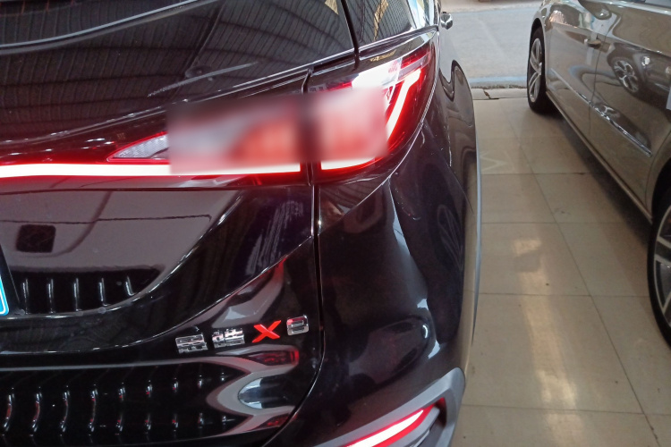 思皓X8 2022款 大圣版 300T DCT行者型 7座车身外观6006