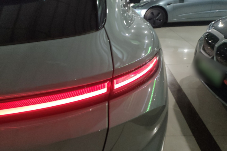 蔚来ET5T 2023款 75kWh Touring车身外观6006