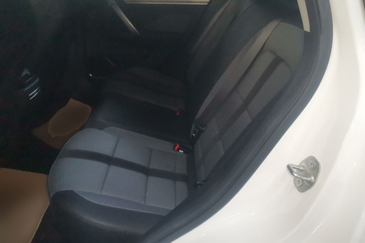 吉利汽车 缤越 2023款 1.5T DCT铂金版中控内饰21