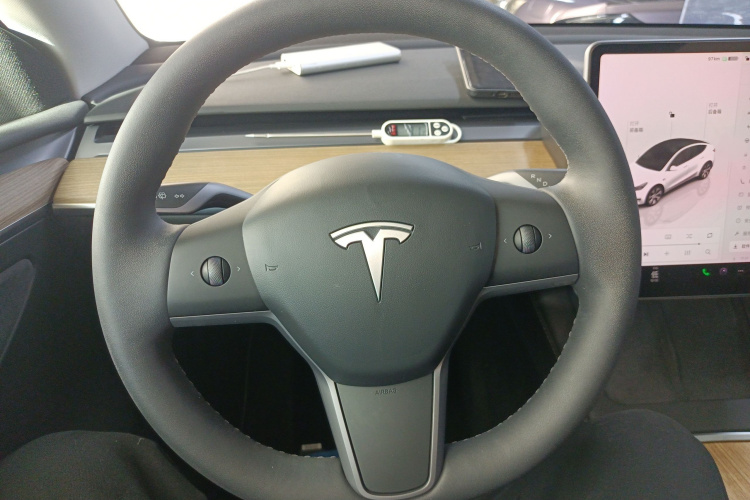 特斯拉 Model Y 2022款 改款 后轮驱动版局部细节16