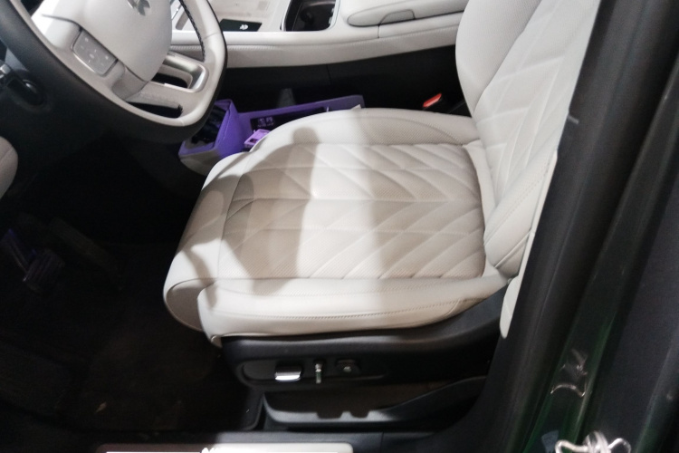 蔚来ES6 2025款 75kWh局部细节19