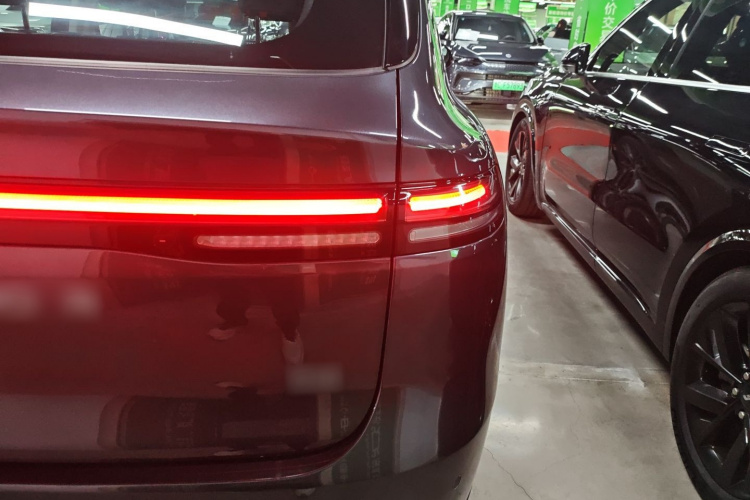 零跑汽车 零跑C10 2024款 210激光雷达版车身外观9