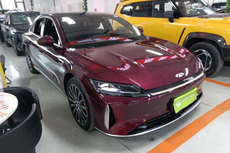 奇瑞风云 风云A9L 2025款 四驱高能巅峰版车身外观3