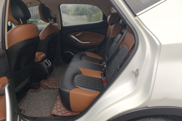 东南DX7 2018款 1.5T 自动荣耀版中控内饰21