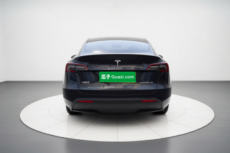 特斯拉 Model Y 2024款 后轮驱动版车身外观6