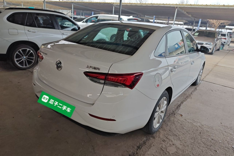 别克 英朗 2021款 改款 典范 1.5L 自动精英型车身外观7