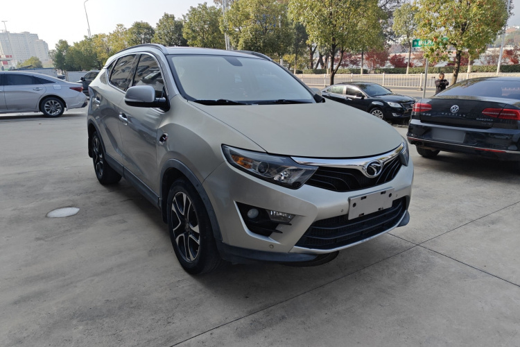 东南DX7 2015款 1.5T 自动豪华型车身外观3