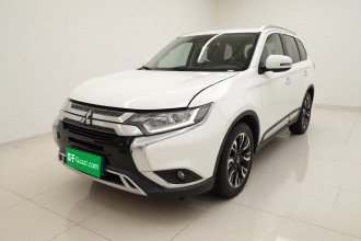 三菱 欧蓝德 2019款 2.0L 两驱畅享版 5座 国VI