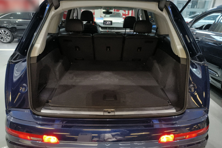 奥迪Q7 2018款 45 TFSI 技术型局部细节23