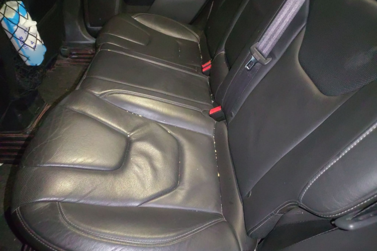 福特 蒙迪欧 2013款 2.0L GTDi240豪华运动型中控内饰7004